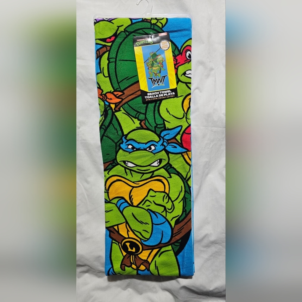 TEENAGE MUTUANT NINJA TURTLE BEACH TOWEL